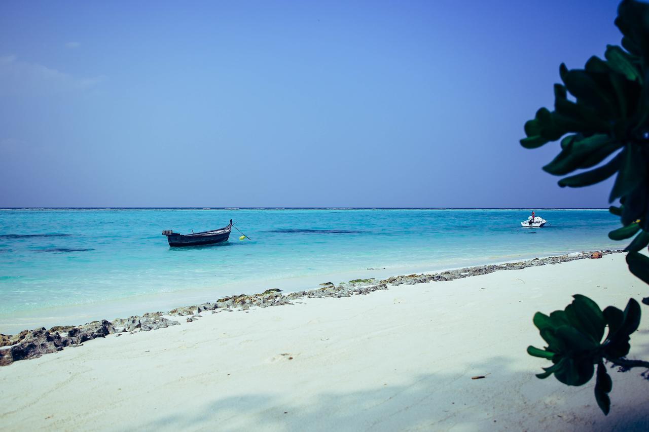 Evila Inn - Thoddoo Exterior photo