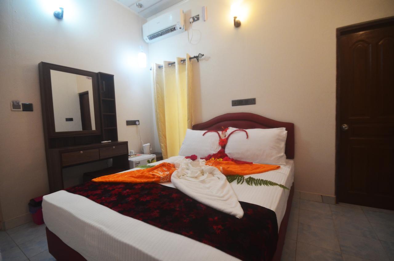 Evila Inn - Thoddoo Exterior photo