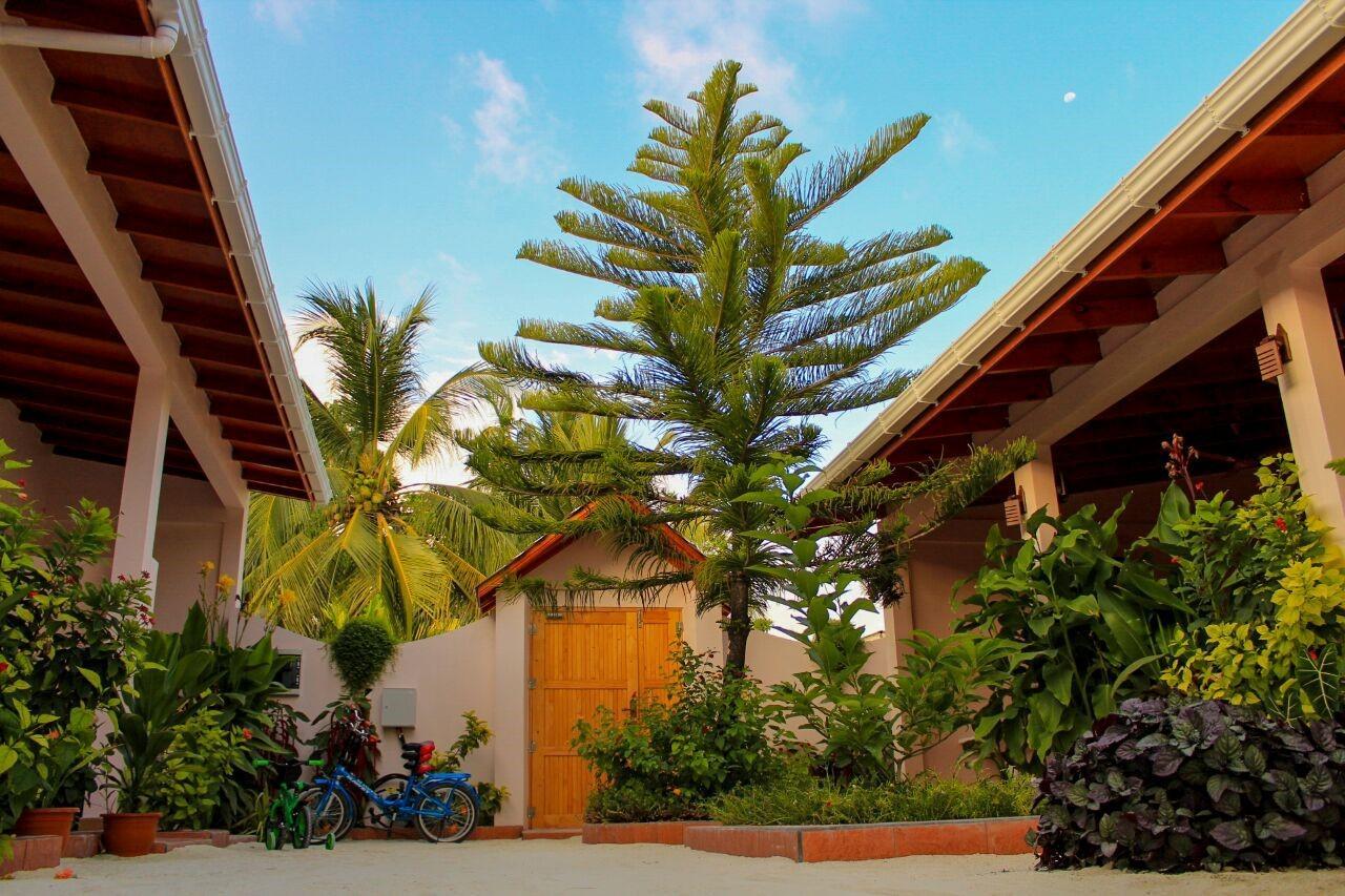 Evila Inn - Thoddoo Exterior photo