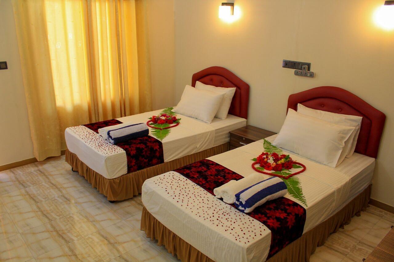 Evila Inn - Thoddoo Exterior photo